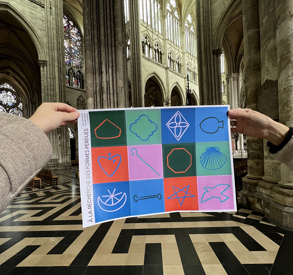 photo du design jeu de piste pour la cathédral d'Amiens